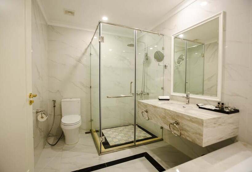 هتل Khách Sạn Minh Phú Diamond Palace