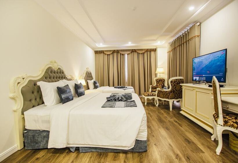 هتل Khách Sạn Minh Phú Diamond Palace