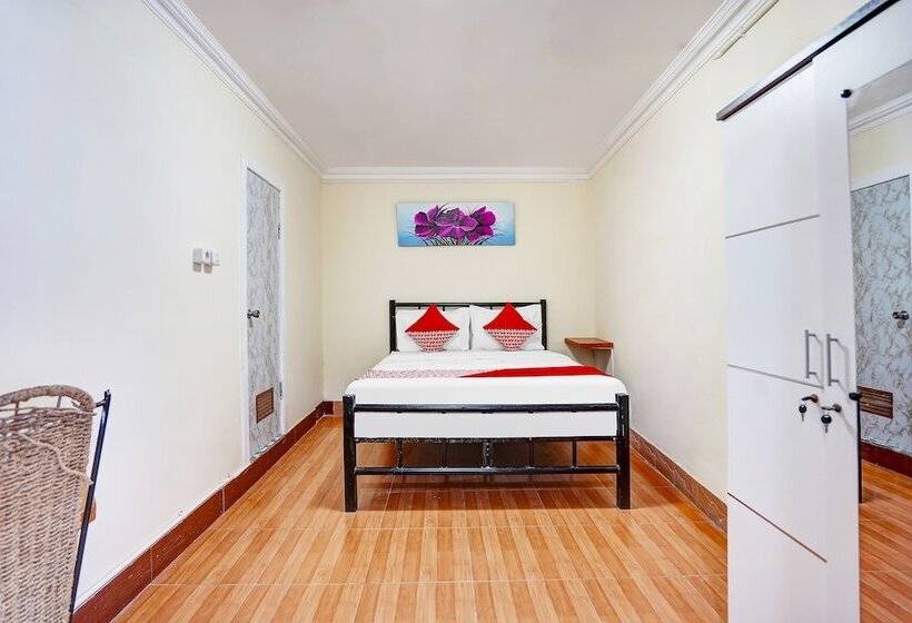 فندق Kost Sofie Syariah By Oyo Rooms