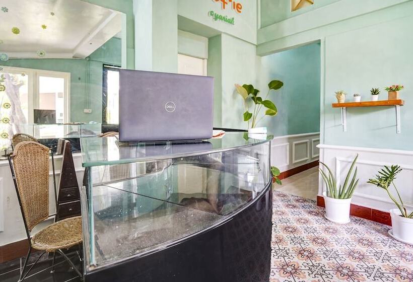 فندق Kost Sofie Syariah By Oyo Rooms