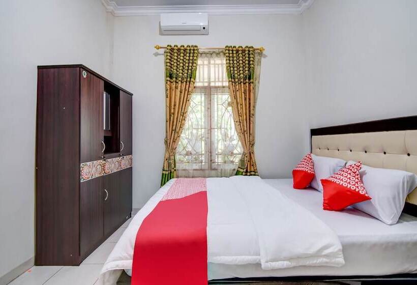 בית מלון כפרי Kost Syari'ah Panam By Oyo