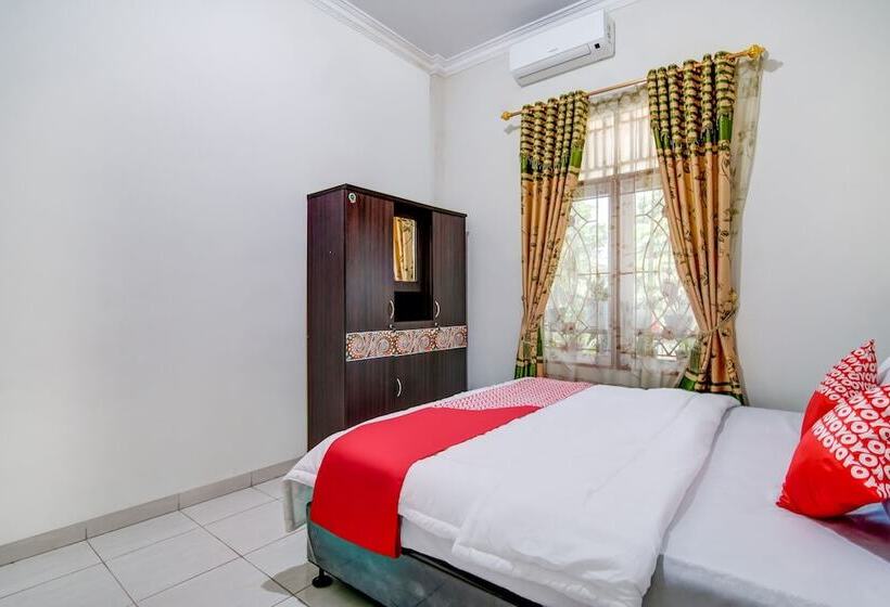 בית מלון כפרי Kost Syari'ah Panam By Oyo