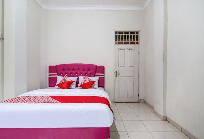 בית מלון כפרי Kost Syari'ah Panam By Oyo