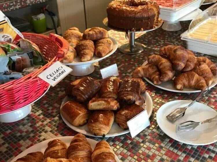 Pfa Hotel La Darsena