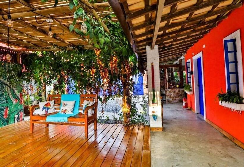 Отель La Gloria House