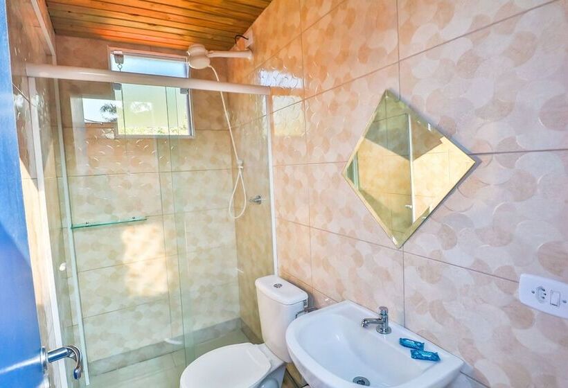 Отель La Gloria House