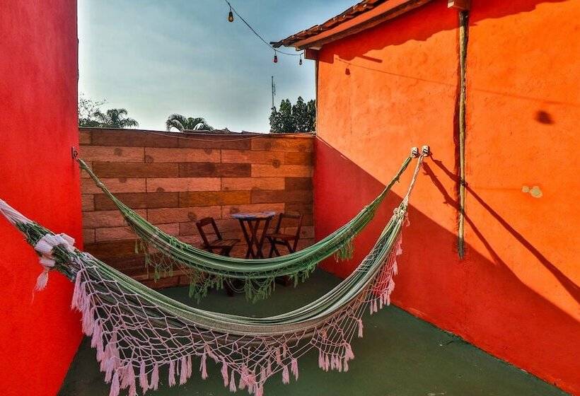 Отель La Gloria House