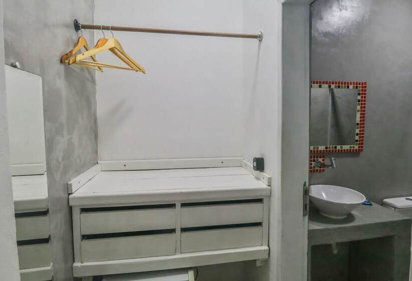 Отель La Gloria House