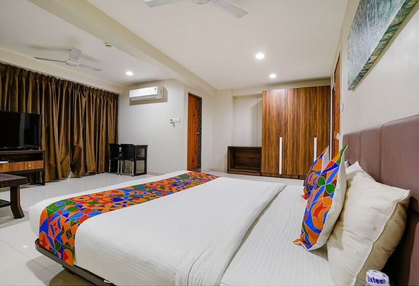 Fabhotel La Victoria