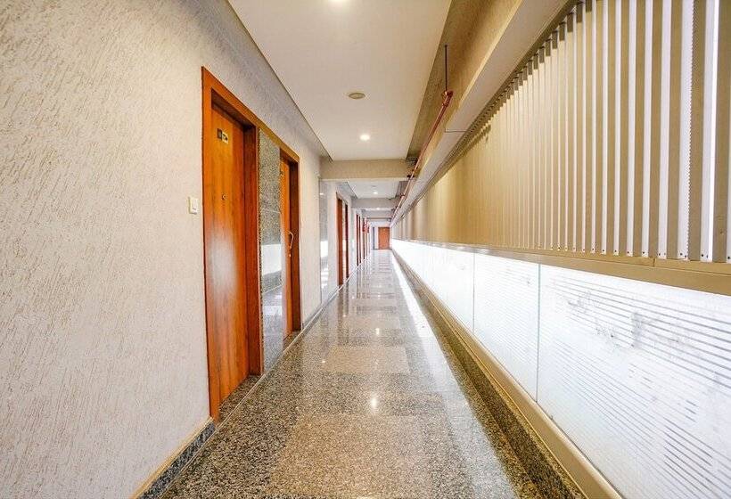 Fabhotel La Victoria