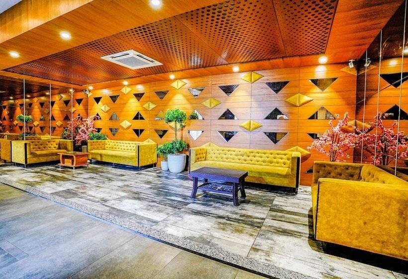 Fabhotel La Victoria