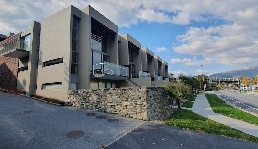 酒店 Lakeshore Springs Apartments