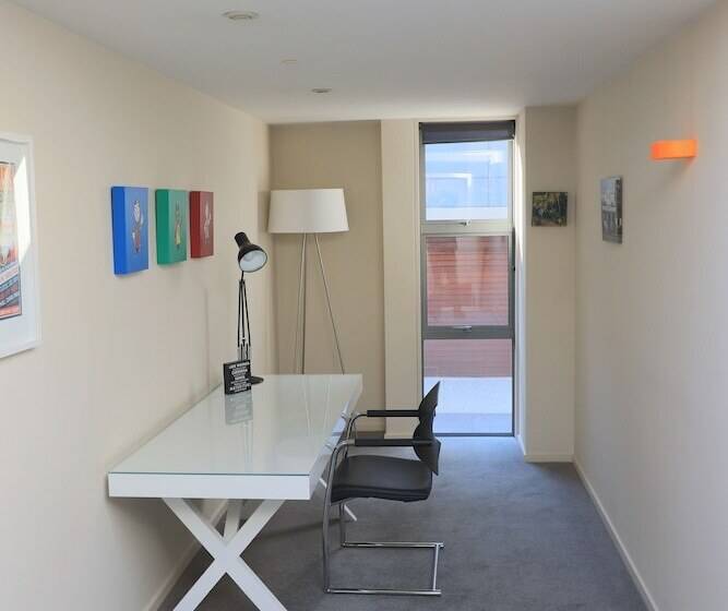 酒店 Lakeshore Springs Apartments