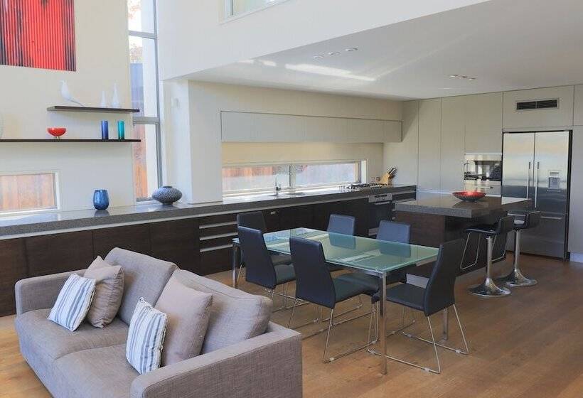 酒店 Lakeshore Springs Apartments