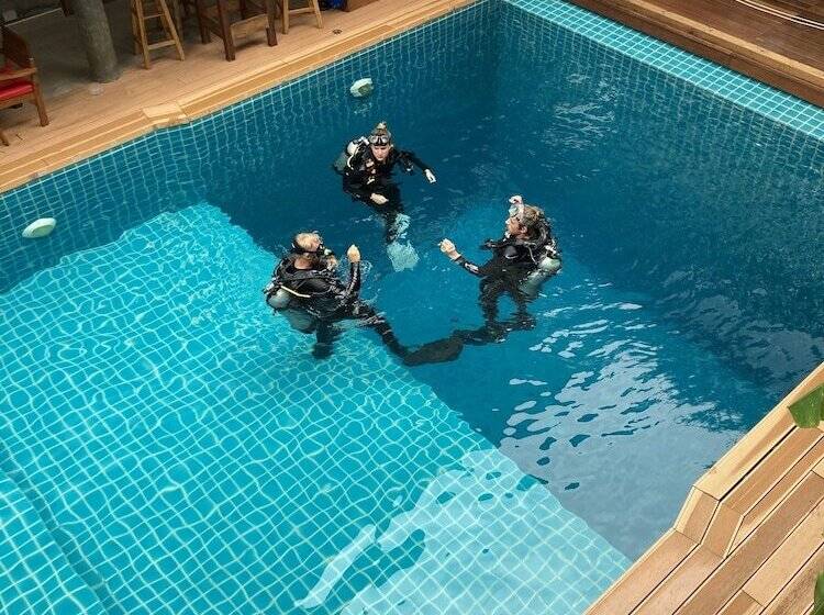 בית מלון כפרי Le Grand Bleu