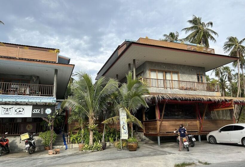 בית מלון כפרי Le Grand Bleu