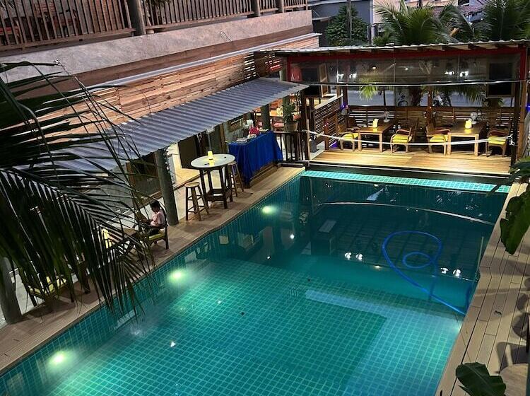 בית מלון כפרי Le Grand Bleu