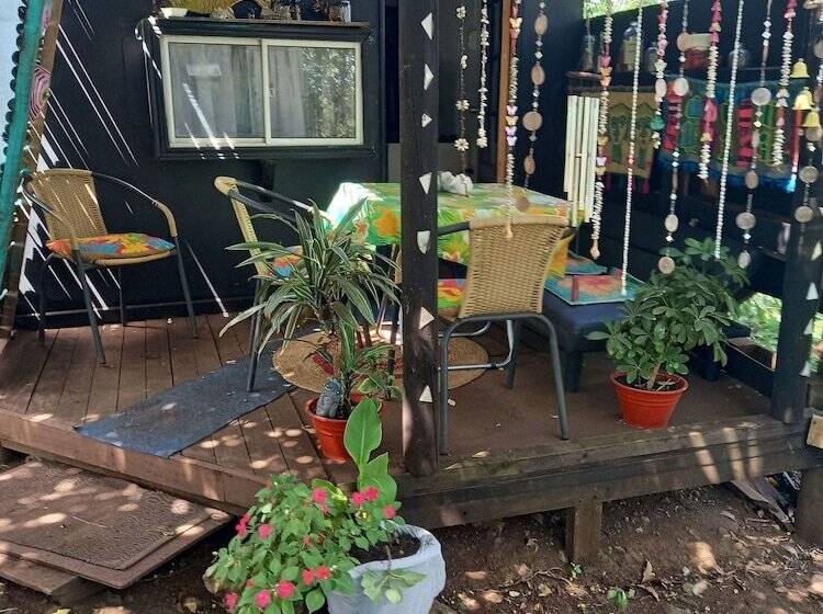 בית מלון כפרי House Honu Rapanui Inn