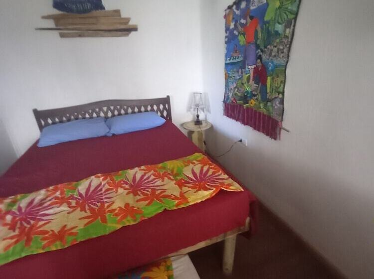 בית מלון כפרי House Honu Rapanui Inn