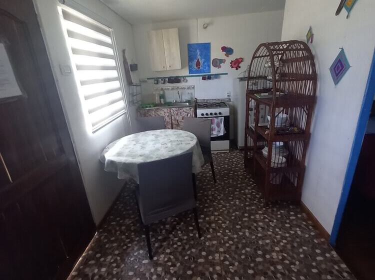 בית מלון כפרי House Honu Rapanui Inn