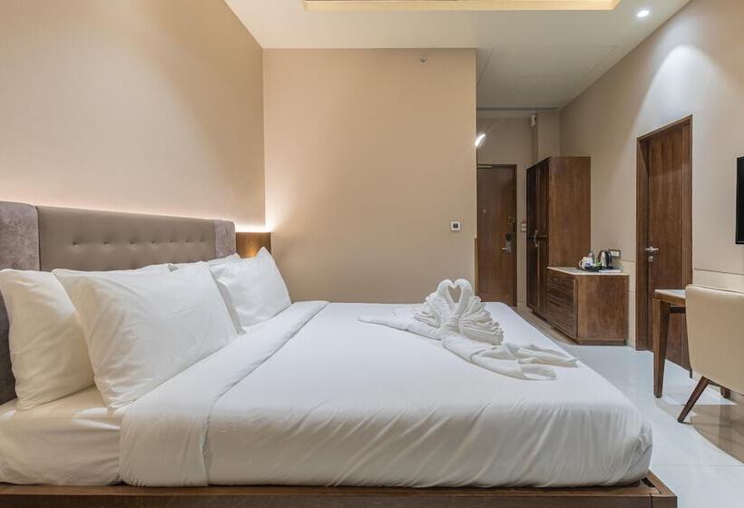 فندق Maharaja Agrasen Palace - Pure Vegetarian