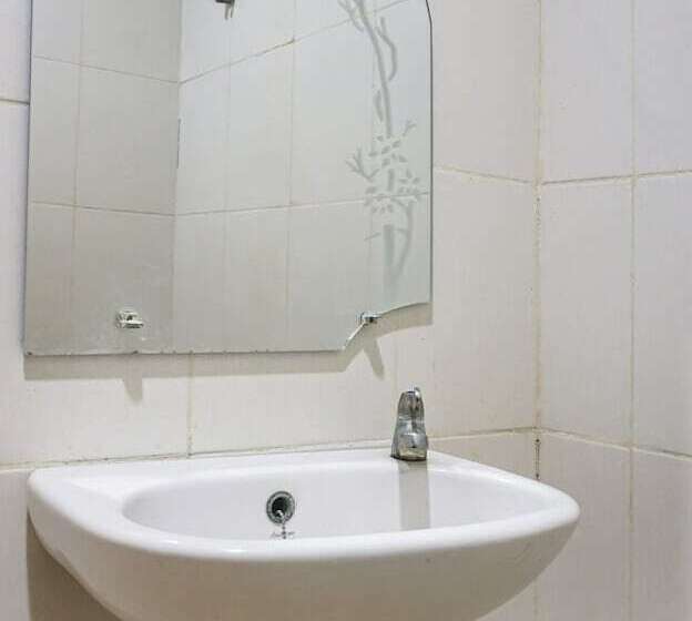 ホテル Makassar Cottage By Oyo