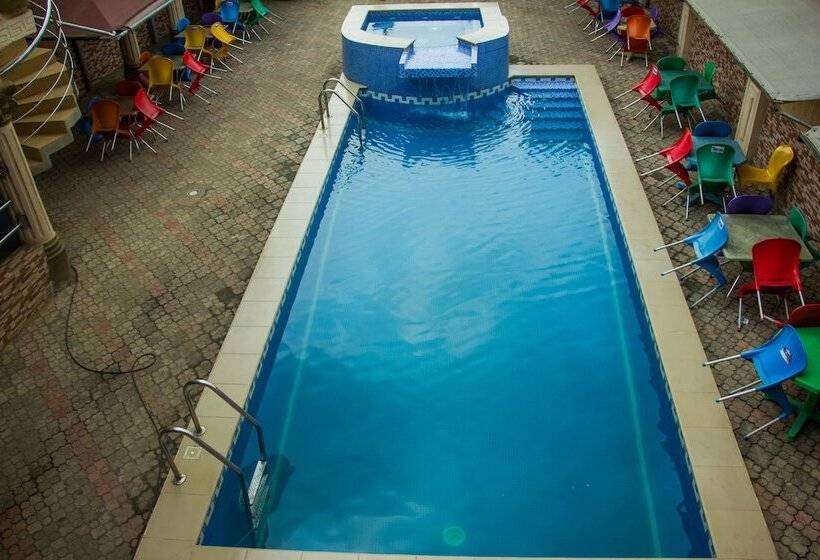 Отель Masbat De Kings