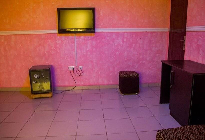 Отель Masbat De Kings