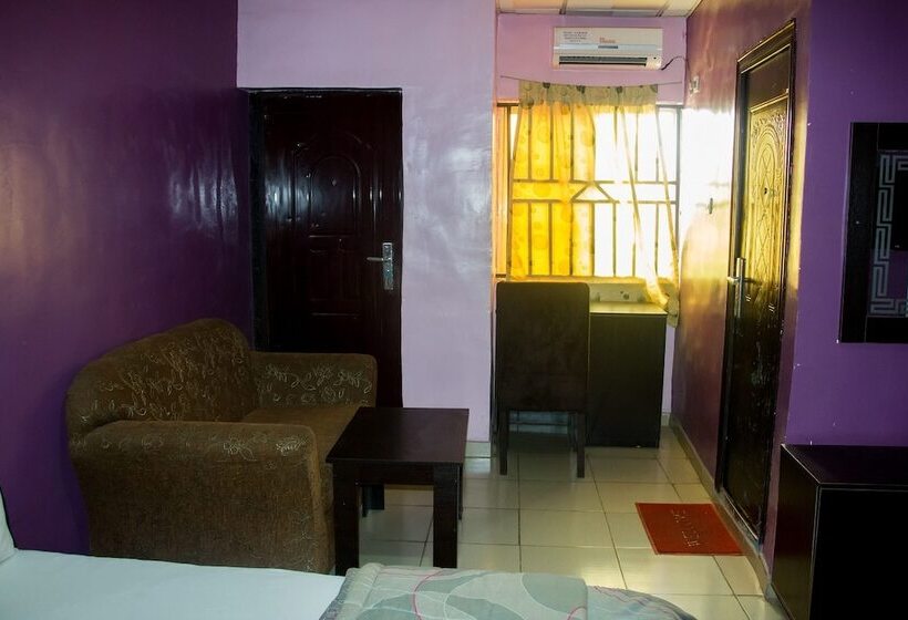 Отель Masbat De Kings