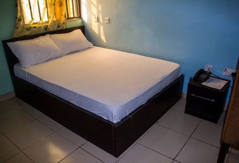 Отель Masbat De Kings