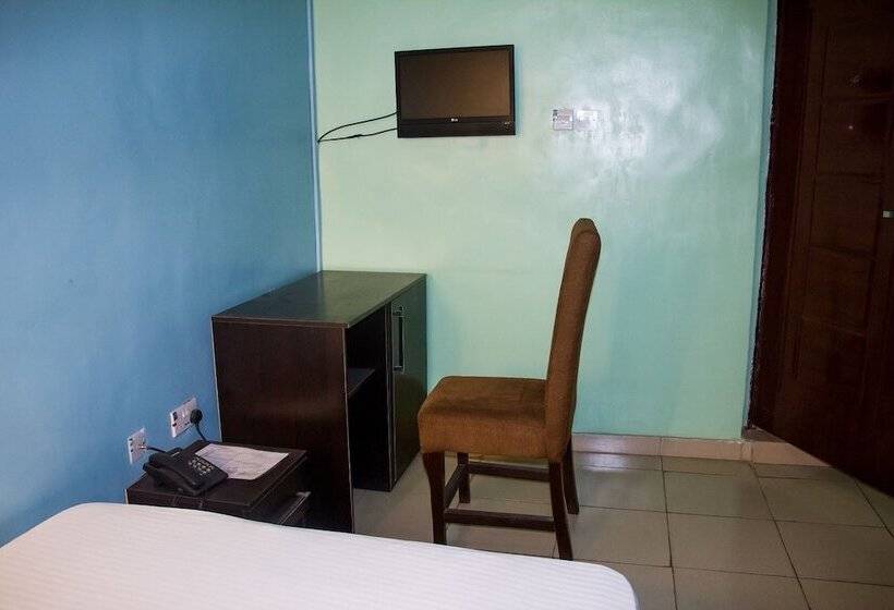 Отель Masbat De Kings