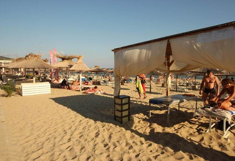 هتل Menada Belle View Apartments