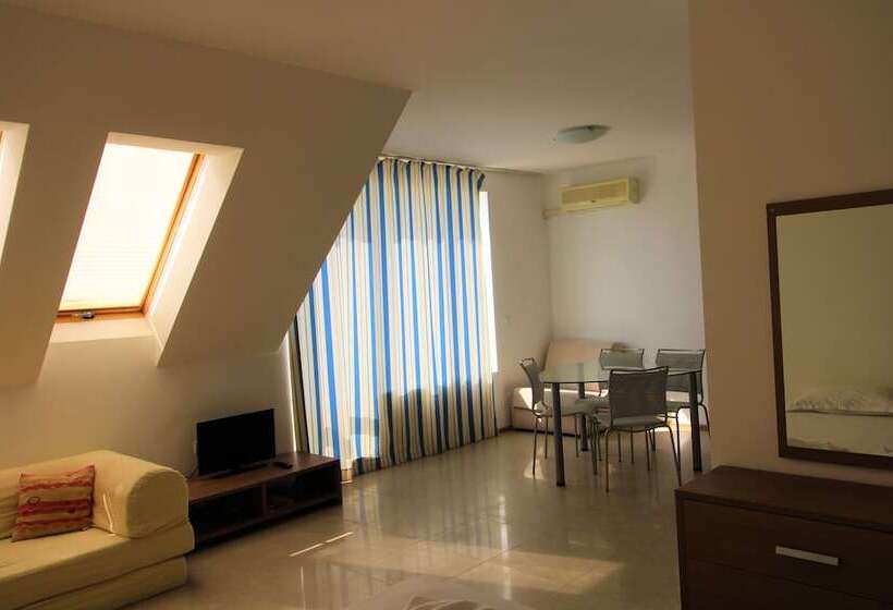 Отель Menada Belle View Apartments