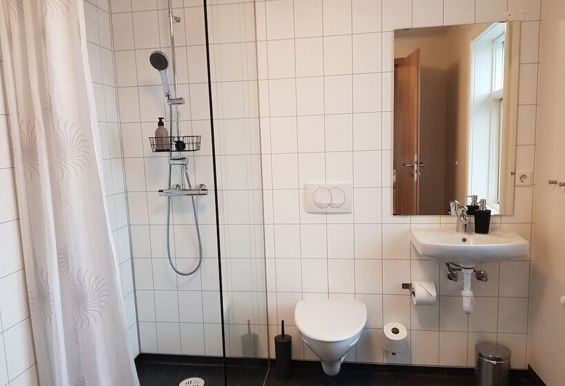 هتل Guesthouse Mikael