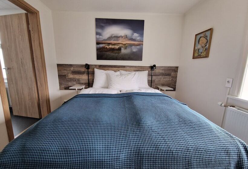 هتل Guesthouse Mikael