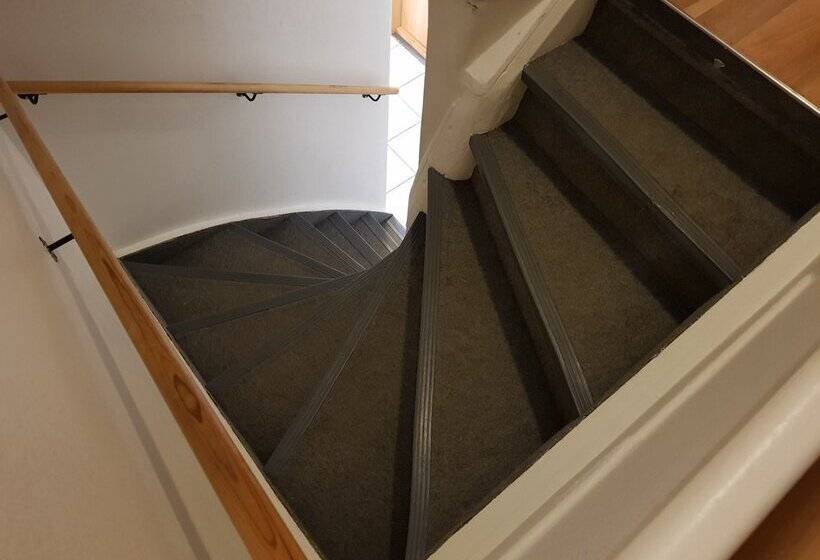 هتل Guesthouse Mikael