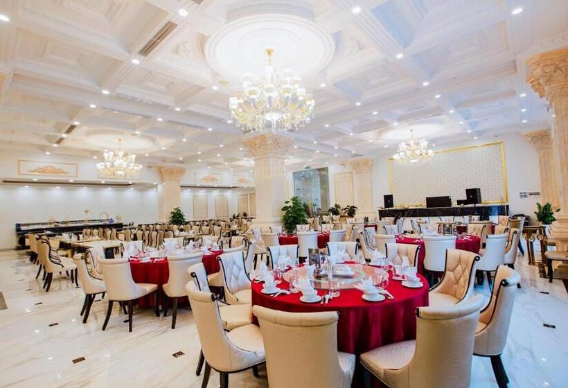 هتل Khách Sạn Minh Phú Diamond Palace