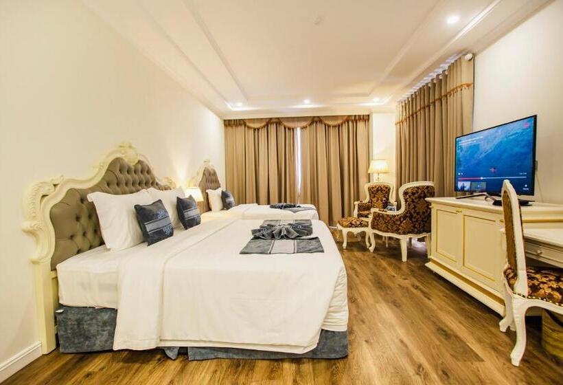 هتل Khách Sạn Minh Phú Diamond Palace