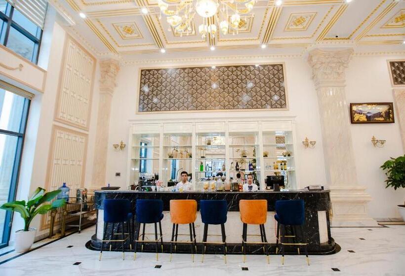 هتل Khách Sạn Minh Phú Diamond Palace