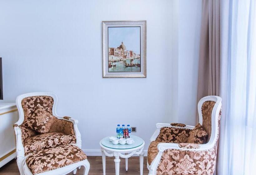 هتل Khách Sạn Minh Phú Diamond Palace