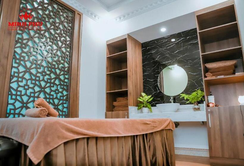هتل Khách Sạn Minh Phú Diamond Palace