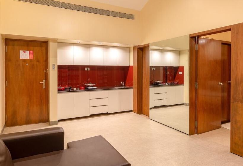 Отель Mint Koregaon Park