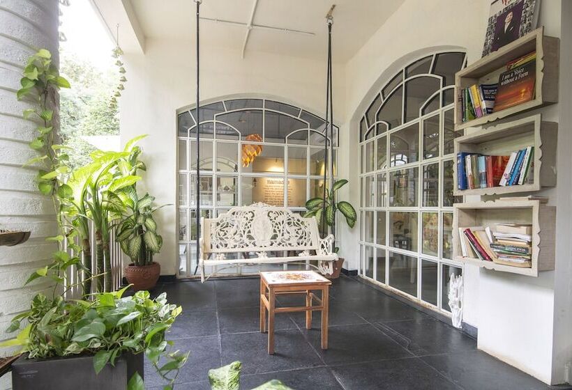 호텔 Mint Koregaon Park