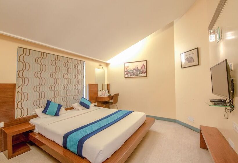 Отель Mint Koregaon Park