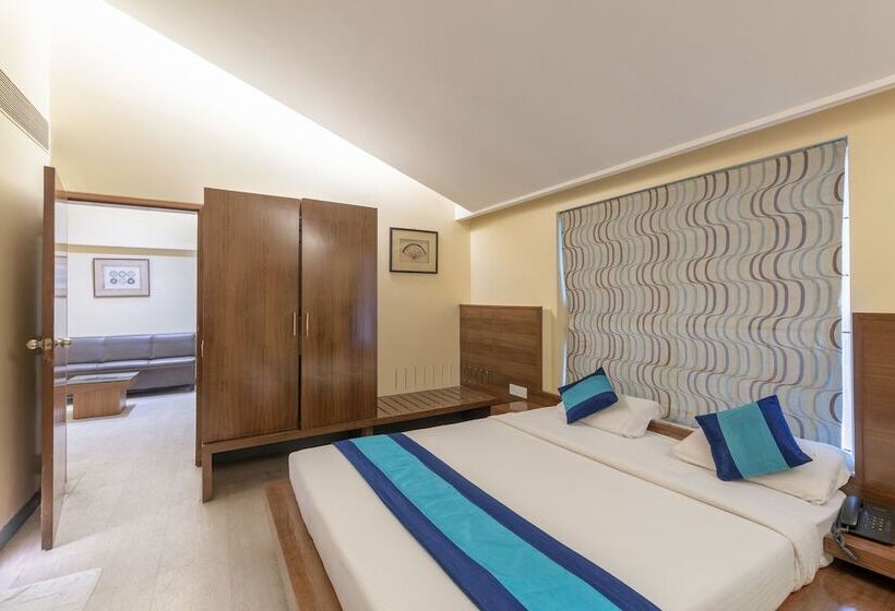 Отель Mint Koregaon Park