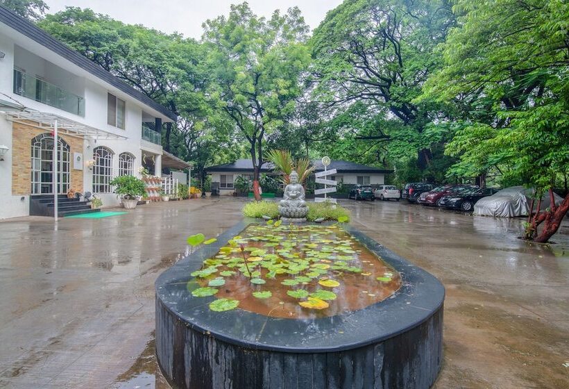 호텔 Mint Koregaon Park