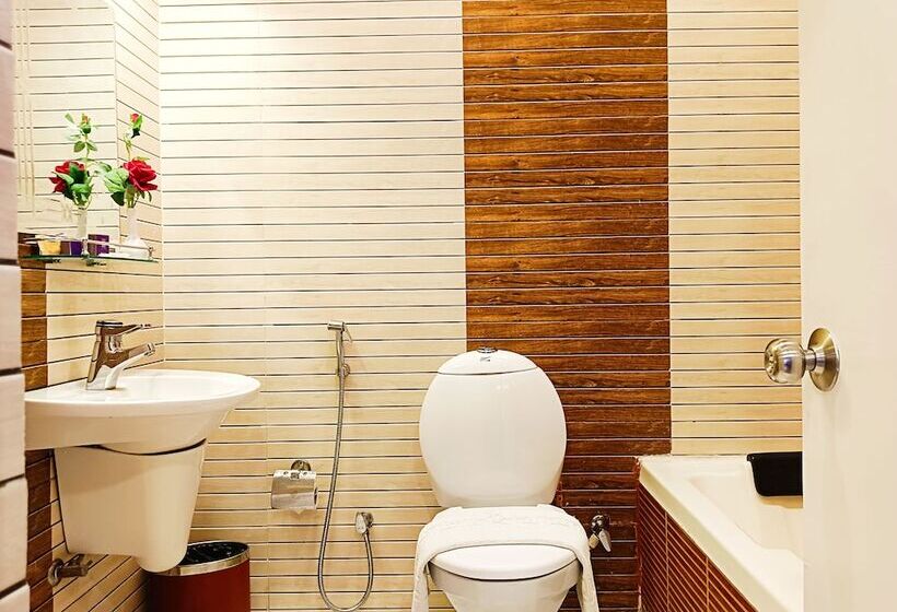 هتل Mount Conifer Suites & Spa