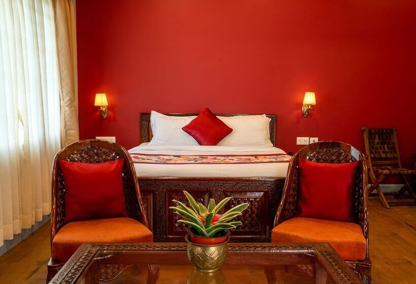 هتل Mount Conifer Suites & Spa