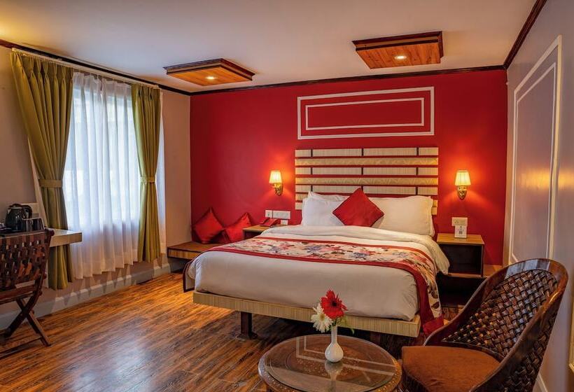 هتل Mount Conifer Suites & Spa