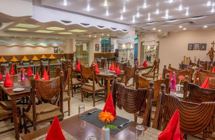 هتل Mount Conifer Suites & Spa